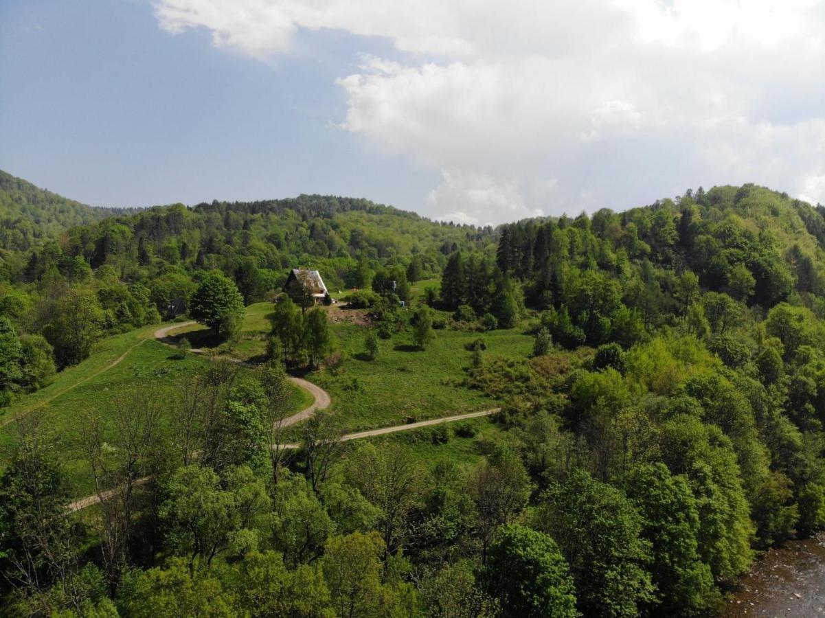 Auberge de jeunesse Bacowka Pttk Jaworzec à Wetlina Extérieur photo