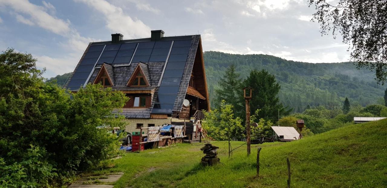 Auberge de jeunesse Bacowka Pttk Jaworzec à Wetlina Extérieur photo