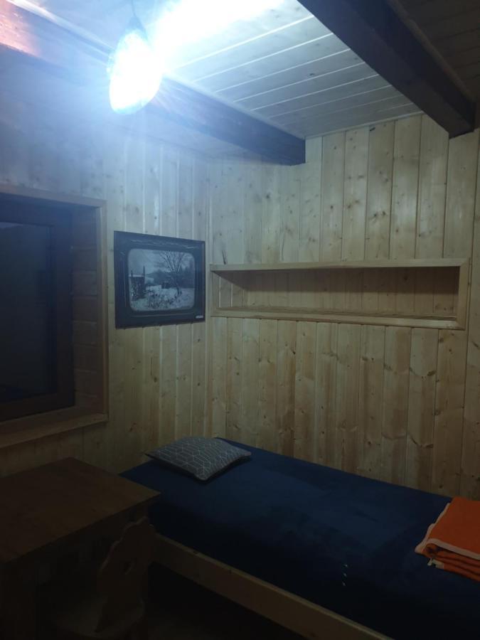 Auberge de jeunesse Bacowka Pttk Jaworzec à Wetlina Extérieur photo