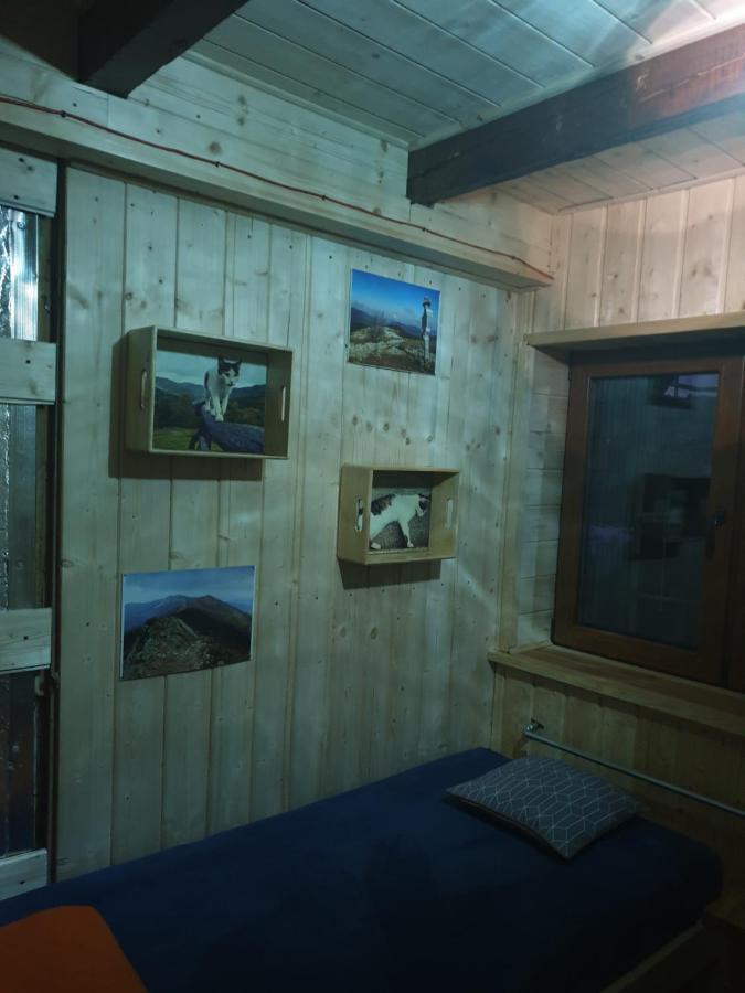 Auberge de jeunesse Bacowka Pttk Jaworzec à Wetlina Extérieur photo