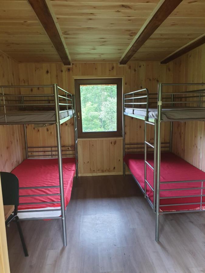 Auberge de jeunesse Bacowka Pttk Jaworzec à Wetlina Extérieur photo