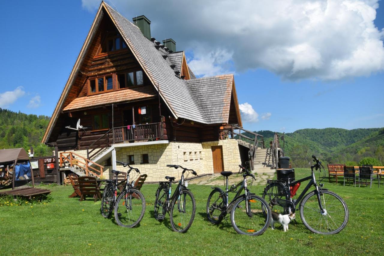 Auberge de jeunesse Bacowka Pttk Jaworzec à Wetlina Extérieur photo