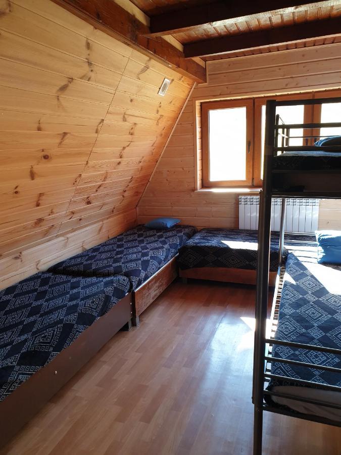 Auberge de jeunesse Bacowka Pttk Jaworzec à Wetlina Extérieur photo