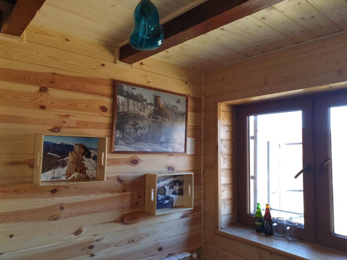 Auberge de jeunesse Bacowka Pttk Jaworzec à Wetlina Extérieur photo