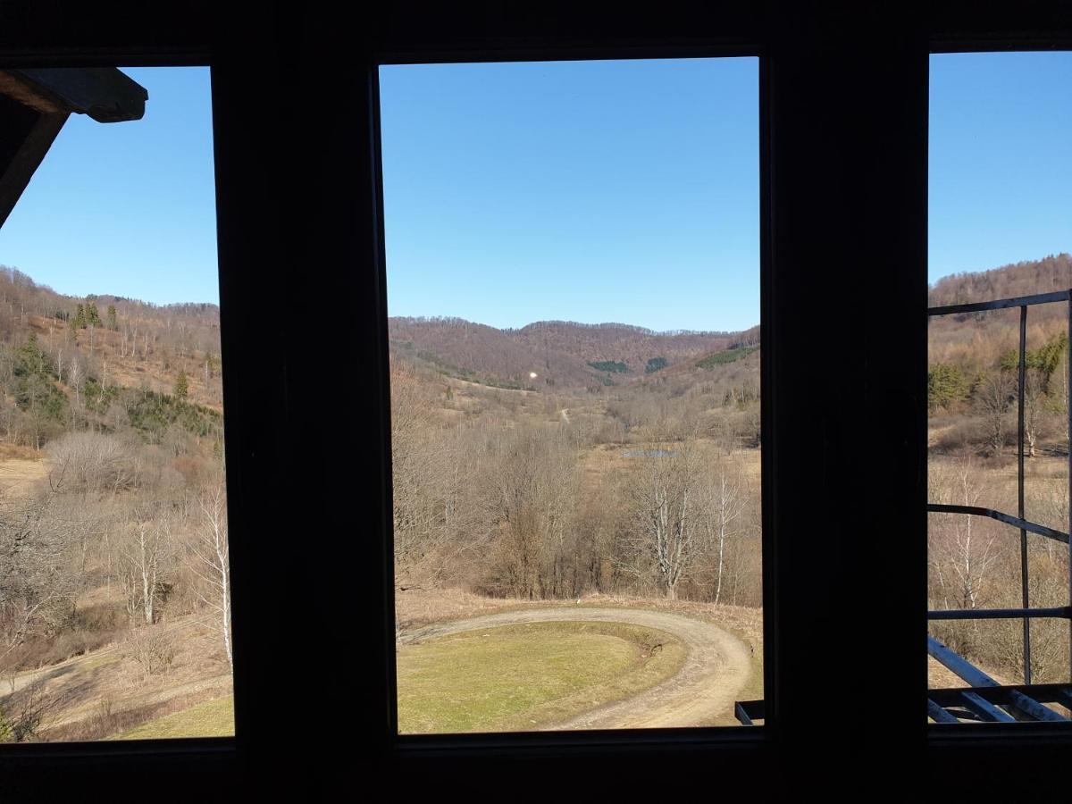 Auberge de jeunesse Bacowka Pttk Jaworzec à Wetlina Extérieur photo