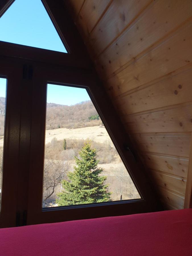 Auberge de jeunesse Bacowka Pttk Jaworzec à Wetlina Extérieur photo
