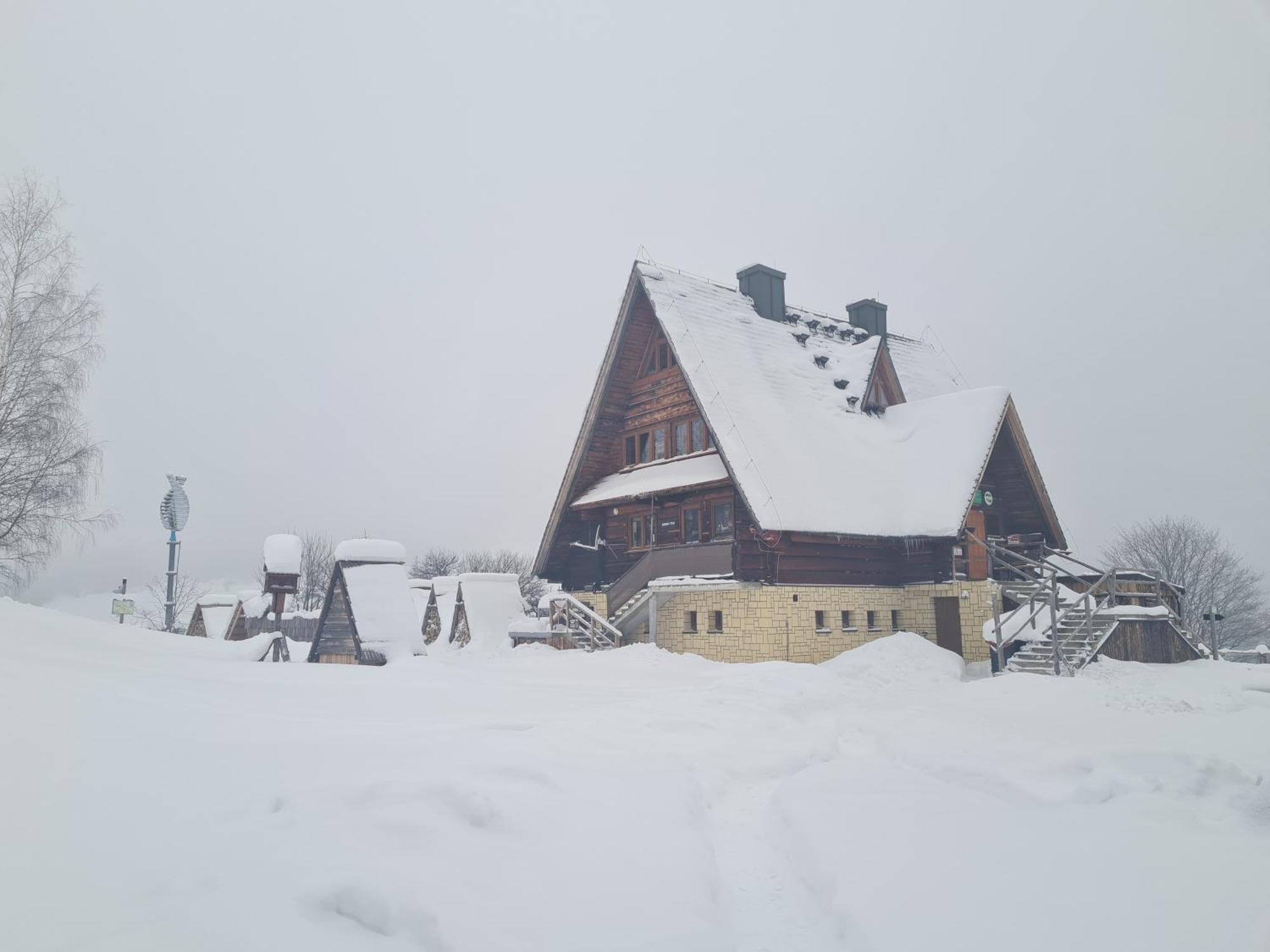 Auberge de jeunesse Bacowka Pttk Jaworzec à Wetlina Extérieur photo
