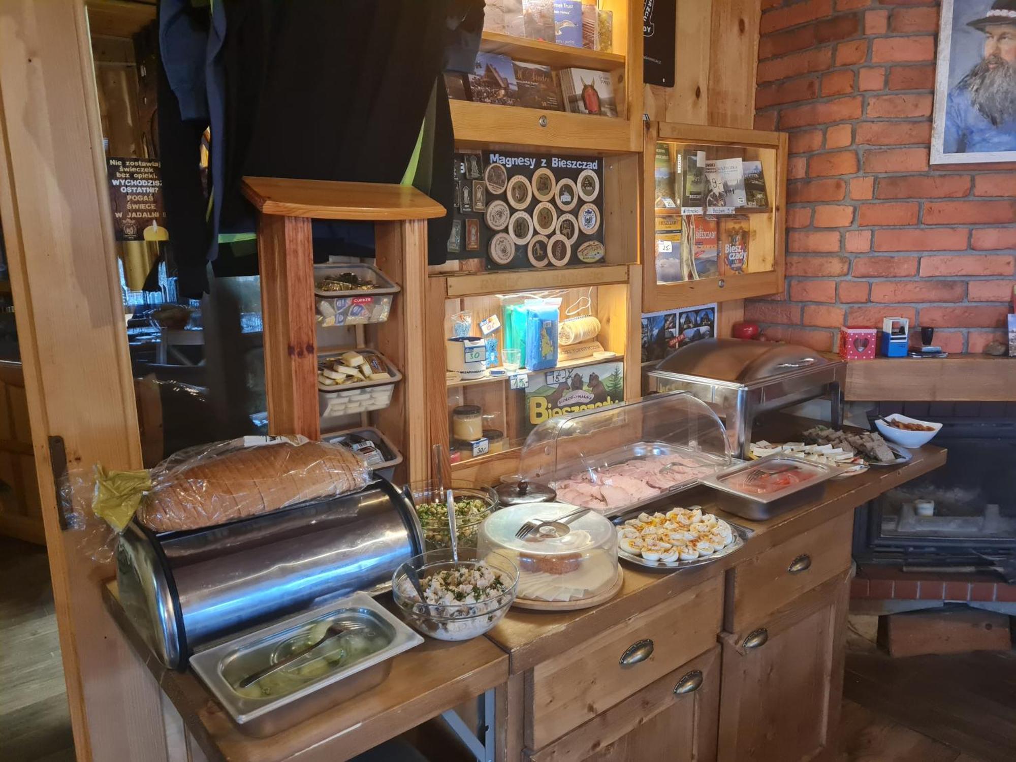 Auberge de jeunesse Bacowka Pttk Jaworzec à Wetlina Extérieur photo